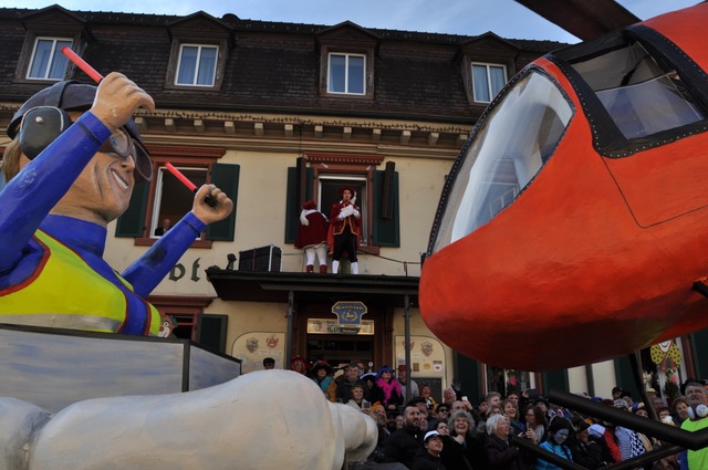 Der Brgermeister gibt sein Bestes fr einen erneuten Hhenflug  | Foto: Sarah Trinler