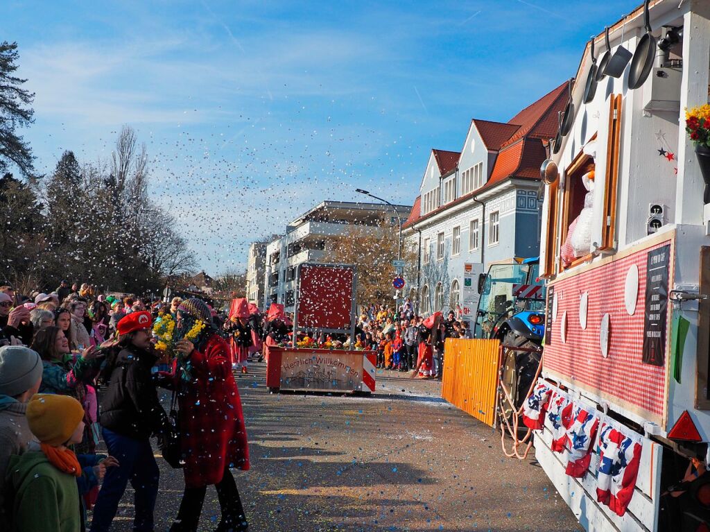 In den beiden Rheinfelden herrschte bei strahlendem Sonnenschein ausgelassene Stimmung.