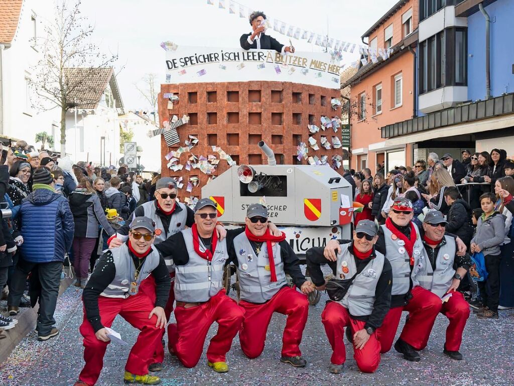 Das Parkhaus hat Neuenburg viel Geld gekostet und steht meist leer – der neue Blitzer kann kein Zufall sein, findet die Wagenbaugruppe Unicum.