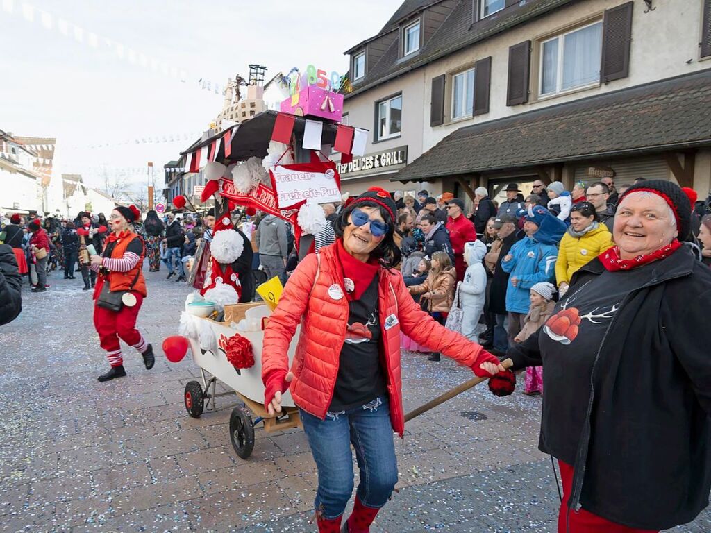 Der Verein Frauen Freizeit pur schenkte Getrnke aus.