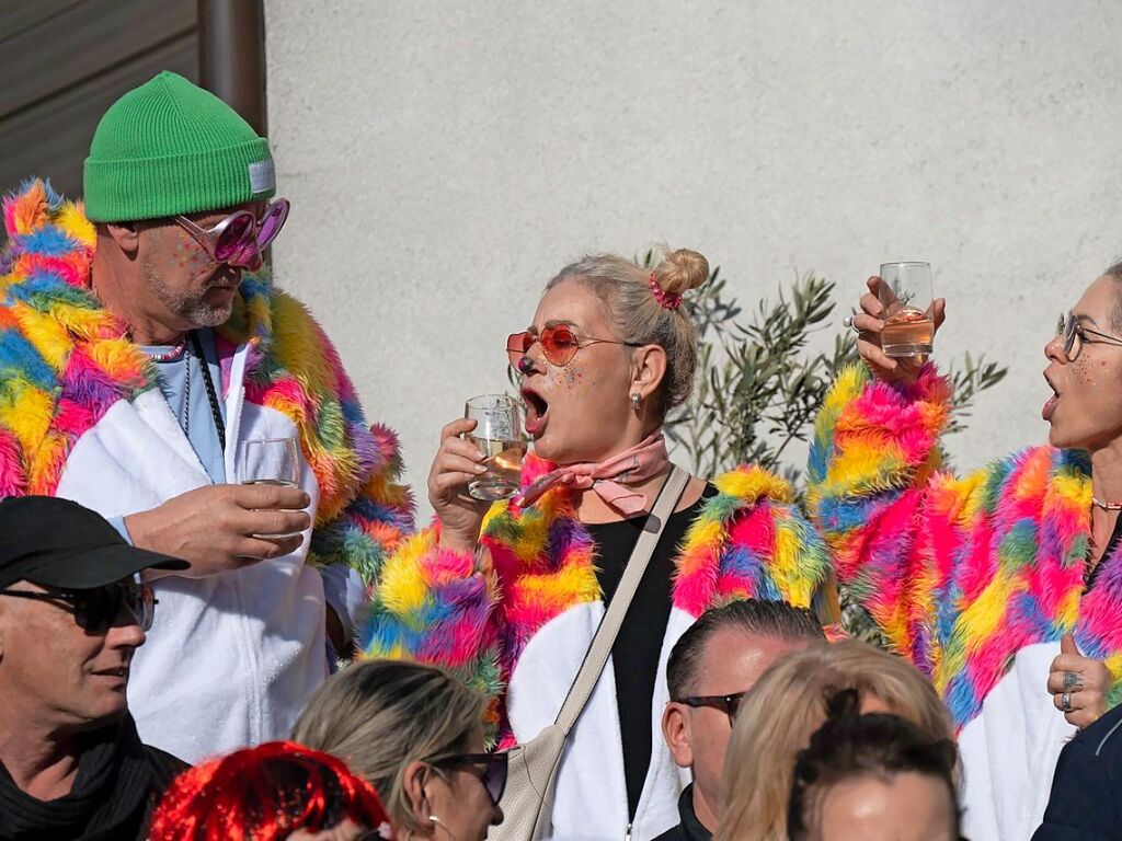 Top-Stimmung beim Neuenburger Umzug am Fasnetsunndig 2025