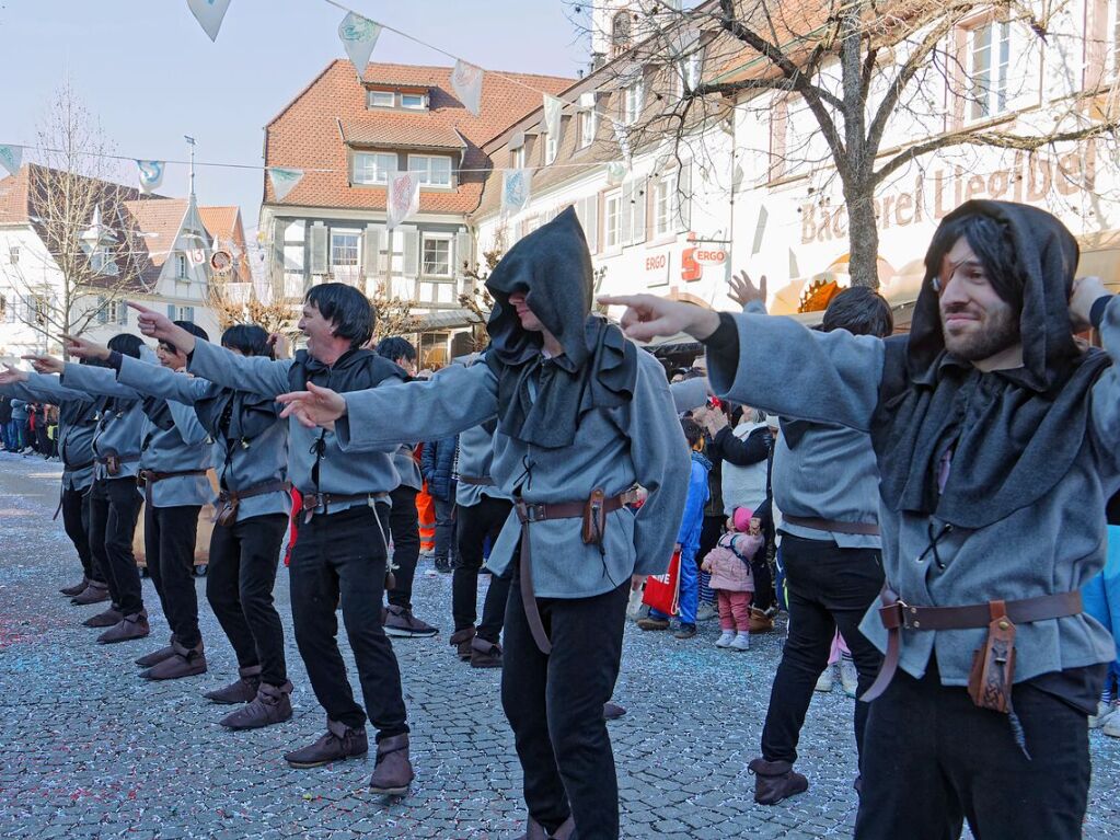 Jubilumsumzug zu 75 Jahre Narrenvereinigung Lustige 13 in Riegel: Die Rckkehr der Glckner von Notre Dame prsentierte die Fasnetsgruppe Marco Thimm aus Wyhl.