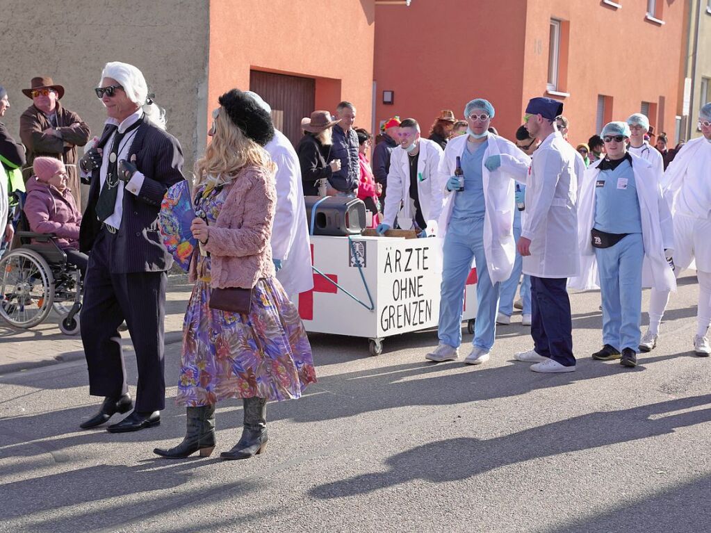 Umzug in Sasbach: rzte ohne Grenzen