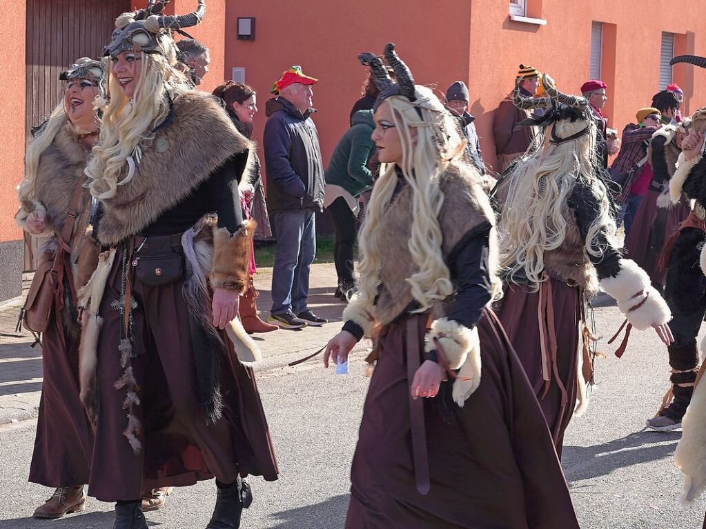 Umzug in Sasbach: Die Schamanen vom Gesangverein