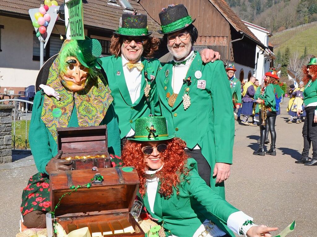 Die Trachtenkapelle Glottertal sowie die Narrenznfte Triibl, Plattewiebli und Eichberghexen marschieren am Sonntag vorneweg. Es folgten diverse Gruppierungen aus dem Glottertal sowie sechs Gastznfte.