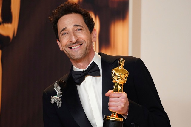 Adrien Brody wurde zum zweiten Mal als...steller mit einem Oscar ausgezeichnet.  | Foto: Jordan Strauss/Invision/AP/dpa