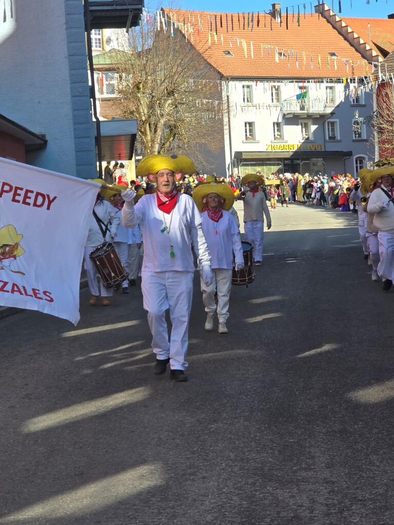 Die Helden der Kindheit bernehmen die Macht, getreu dem Fasnetmotto kam der Fanfarenzug als Speedy Gonzales.