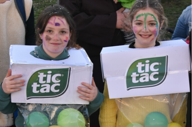 In Reute strahlt die Fasnacht mit der Sonne um die Wette