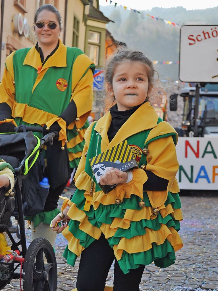 Besser geht’s kaum: Bim Rosenmontagsumzug in Todtnau passten Wetter, Stimmung und Wagen.