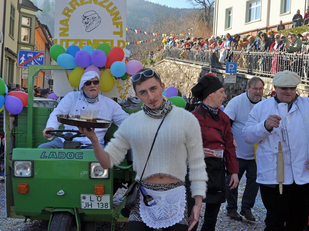 Besser geht’s kaum: Bim Rosenmontagsumzug in Todtnau passten Wetter, Stimmung und Wagen.