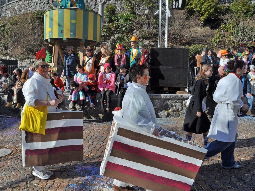 Besser geht’s kaum: Bim Rosenmontagsumzug in Todtnau passten Wetter, Stimmung und Wagen.