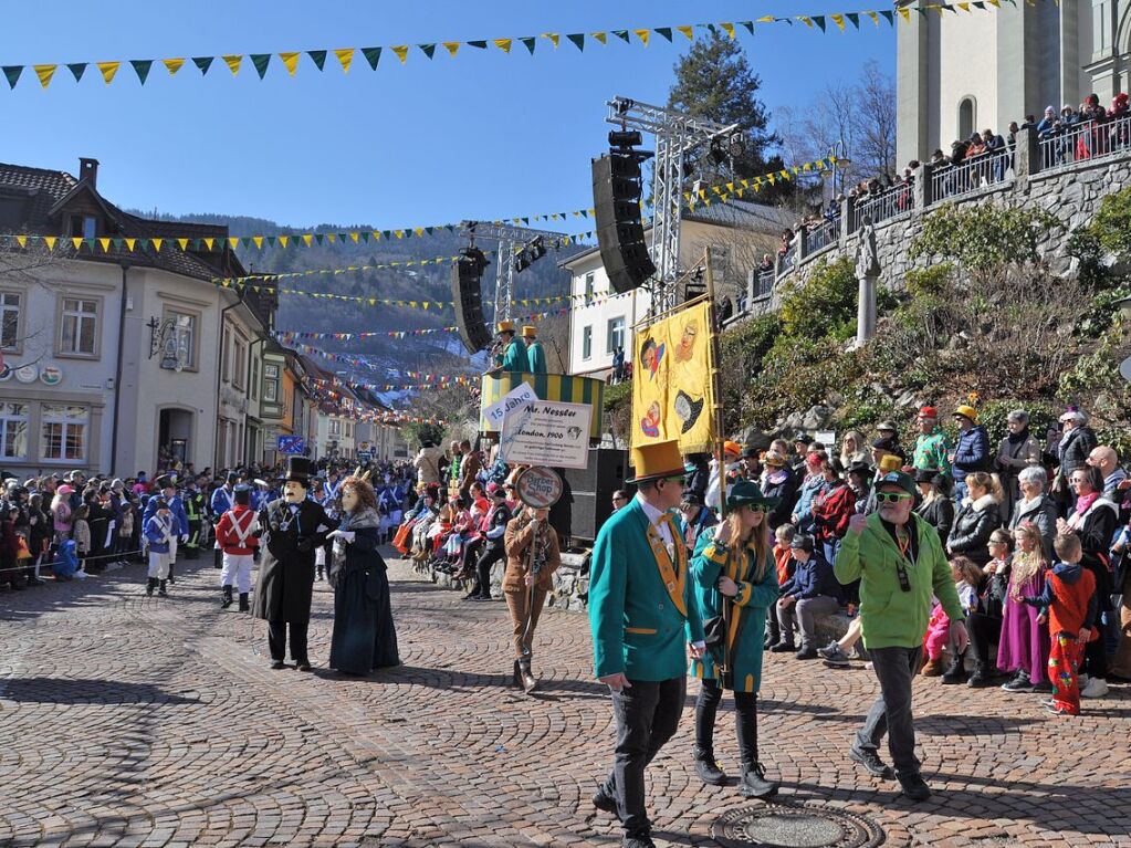 Besser geht’s kaum: Bim Rosenmontagsumzug in Todtnau passten Wetter, Stimmung und Wagen.