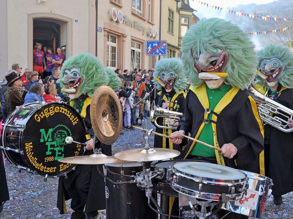 Besser geht’s kaum: Bim Rosenmontagsumzug in Todtnau passten Wetter, Stimmung und Wagen.