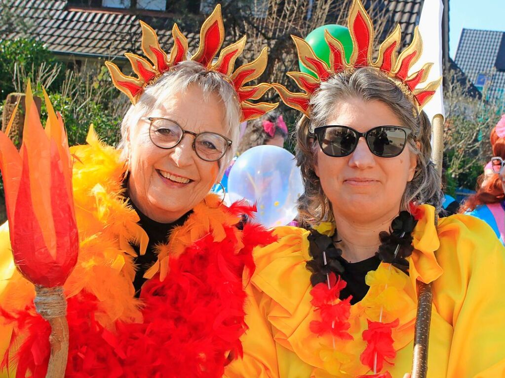 Nrrisches Treiben auf den Straen Oberweiers am Rosenmontag