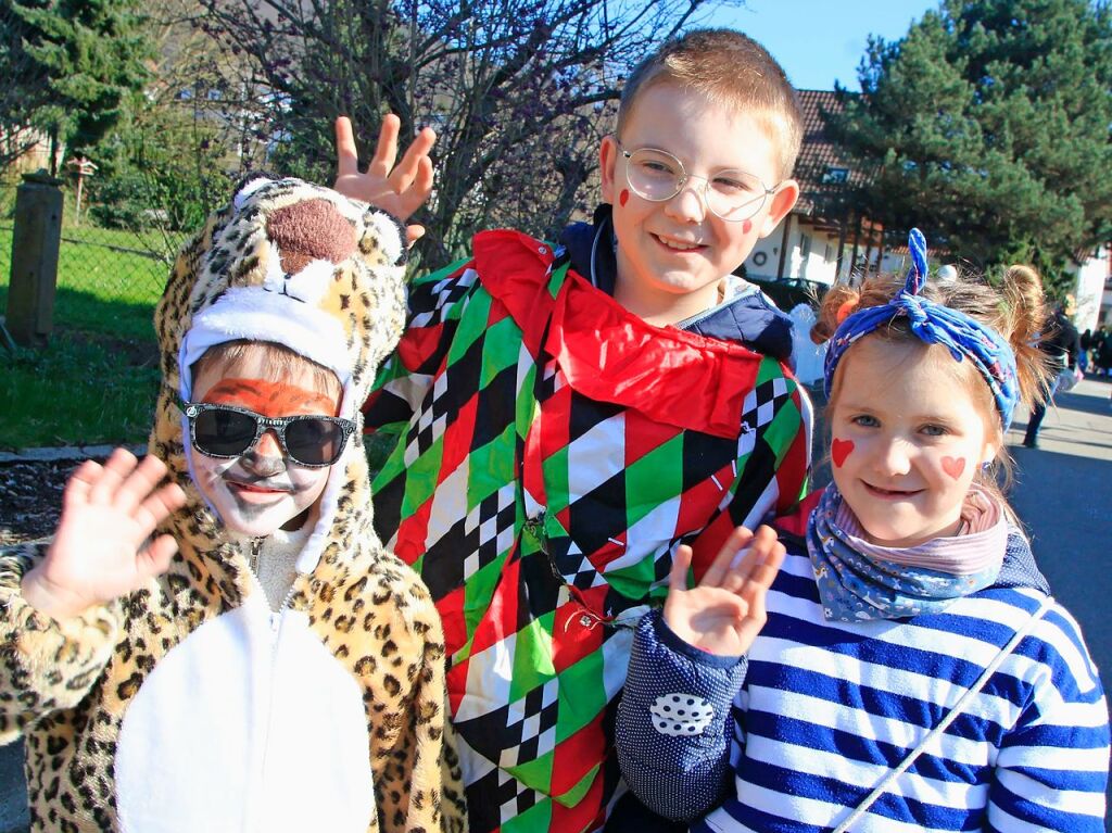 Nrrisches Treiben auf den Straen Oberweiers am Rosenmontag