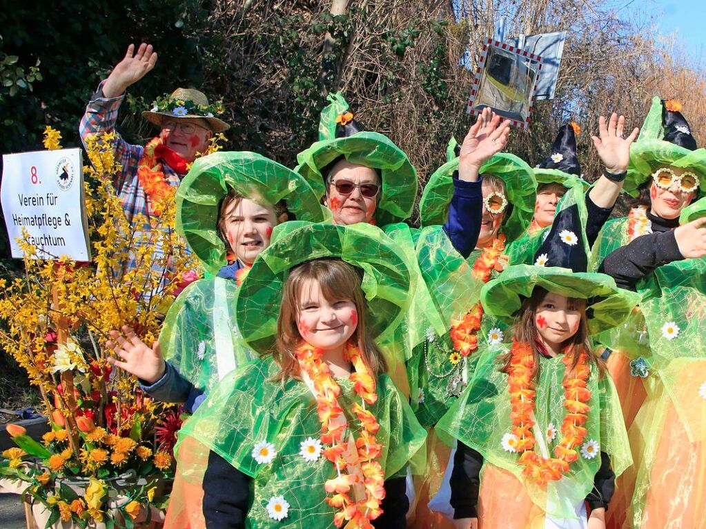 Nrrisches Treiben auf den Straen Oberweiers am Rosenmontag