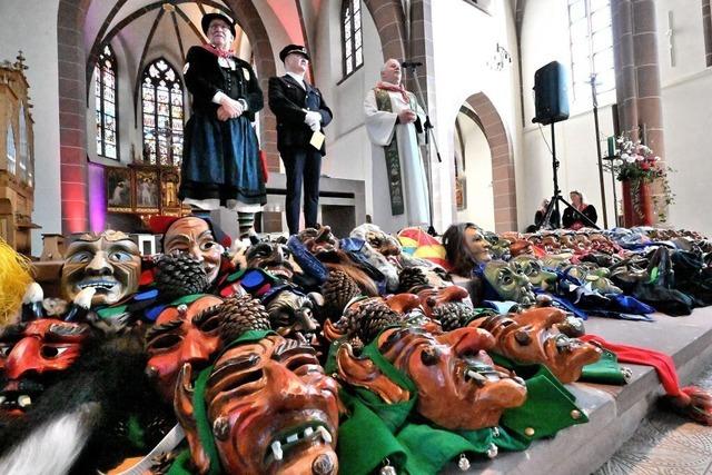 Emmendinger Narren suchen in verrckter Welt nach Fassung und feiern einen Narrengottesdienst