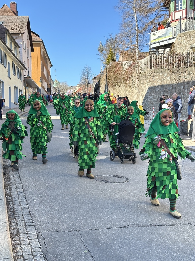 Am Fasnet-Mndig waren in Neustadt die Narren los.