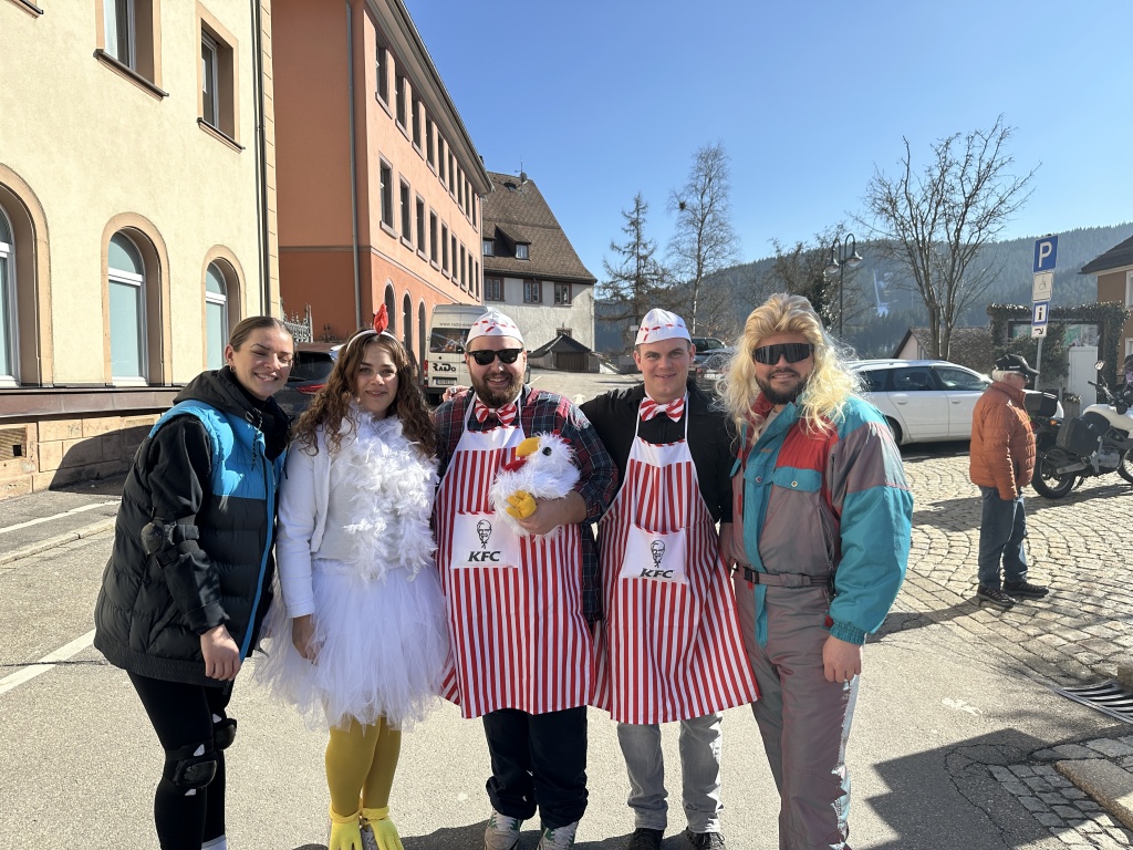 Am Fasnet-Mndig waren in Neustadt die Narren los.