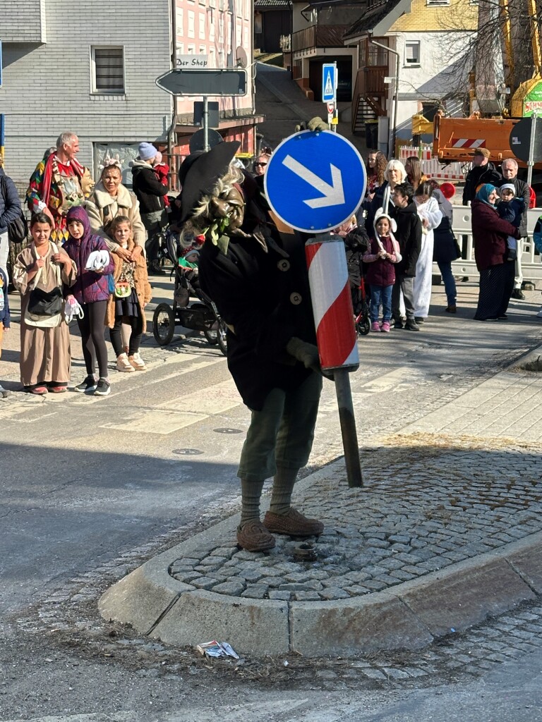 Am Fasnet-Mndig waren in Neustadt die Narren los.