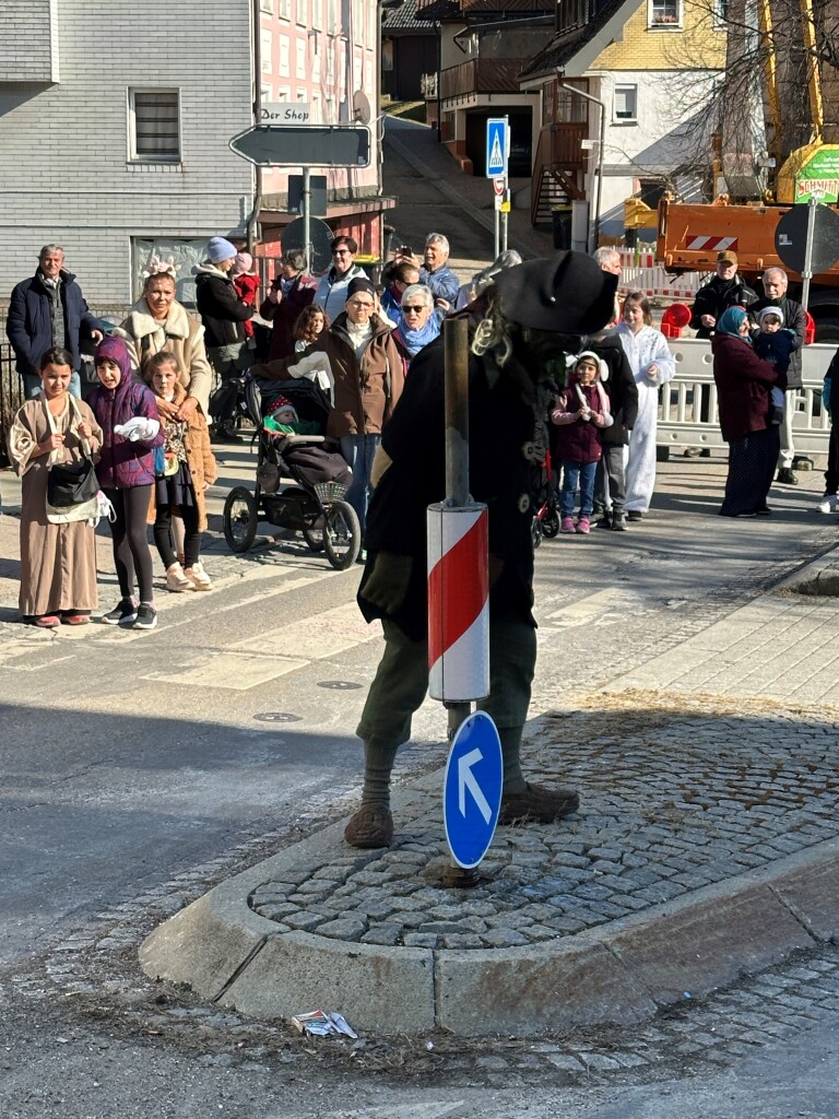 Am Fasnet-Mndig waren in Neustadt die Narren los.