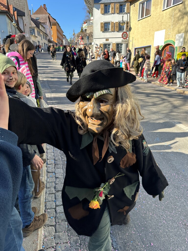 Am Fasnet-Mndig waren in Neustadt die Narren los.