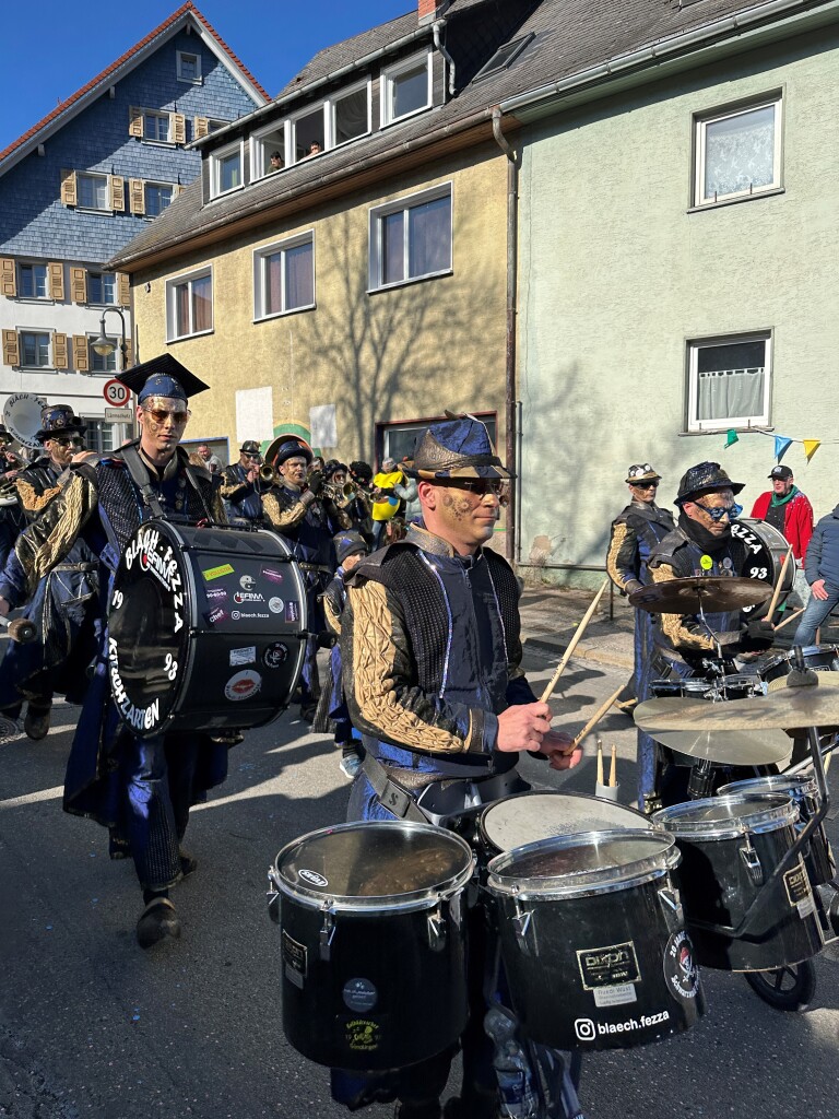 Am Fasnet-Mndig waren in Neustadt die Narren los.