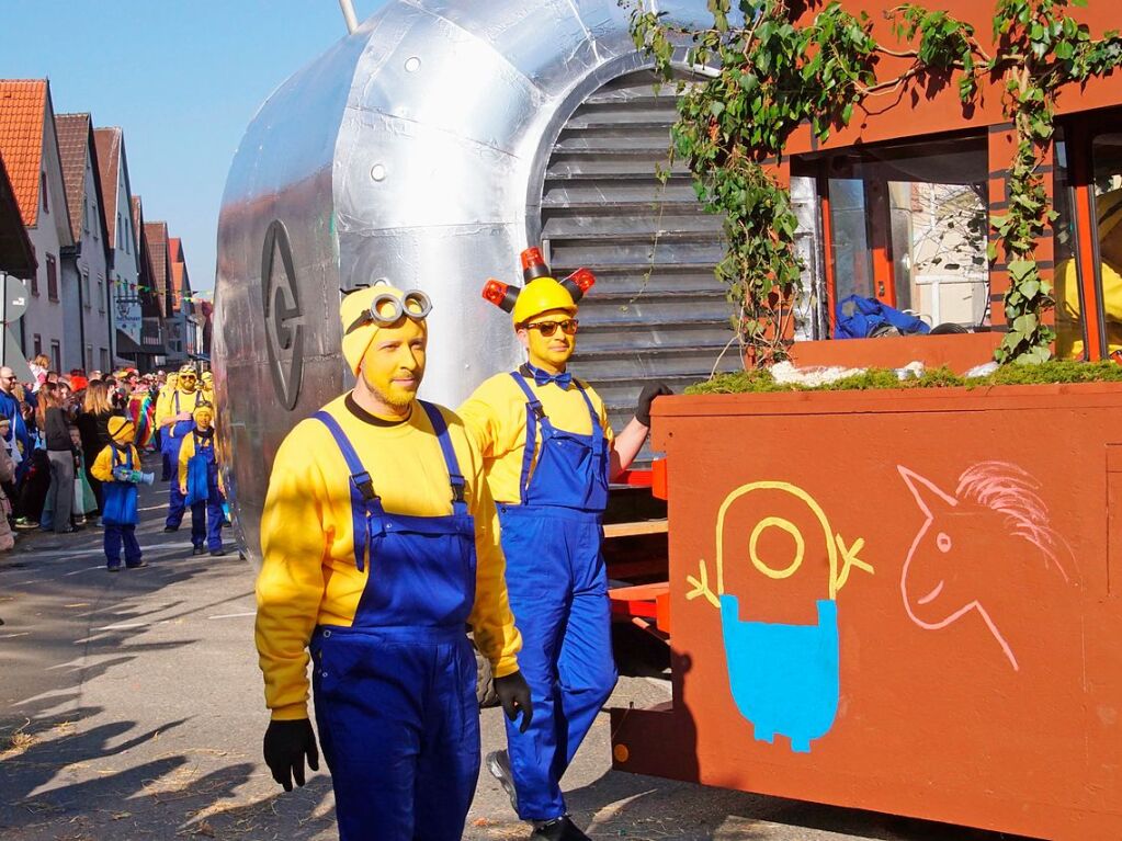 Mnchweierer Minions mit groem Wagen