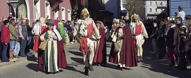 Die historische Hans-Heini-Narro Gruppe aus Allmendshofen   | Foto: Christa Maier