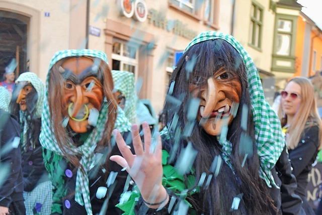 KI, Superhelden und E-Teppiche beim Rosenmontagsumzug in Todtnau