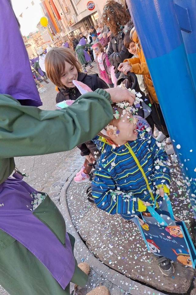 Einen solch&#8217; schnen Fasnachtsumzug gab es selten.  | Foto: Michael Krug