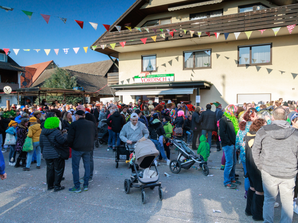 Ausgelassene Stimmung herrschte beim Umzug in Ehrenstetten.