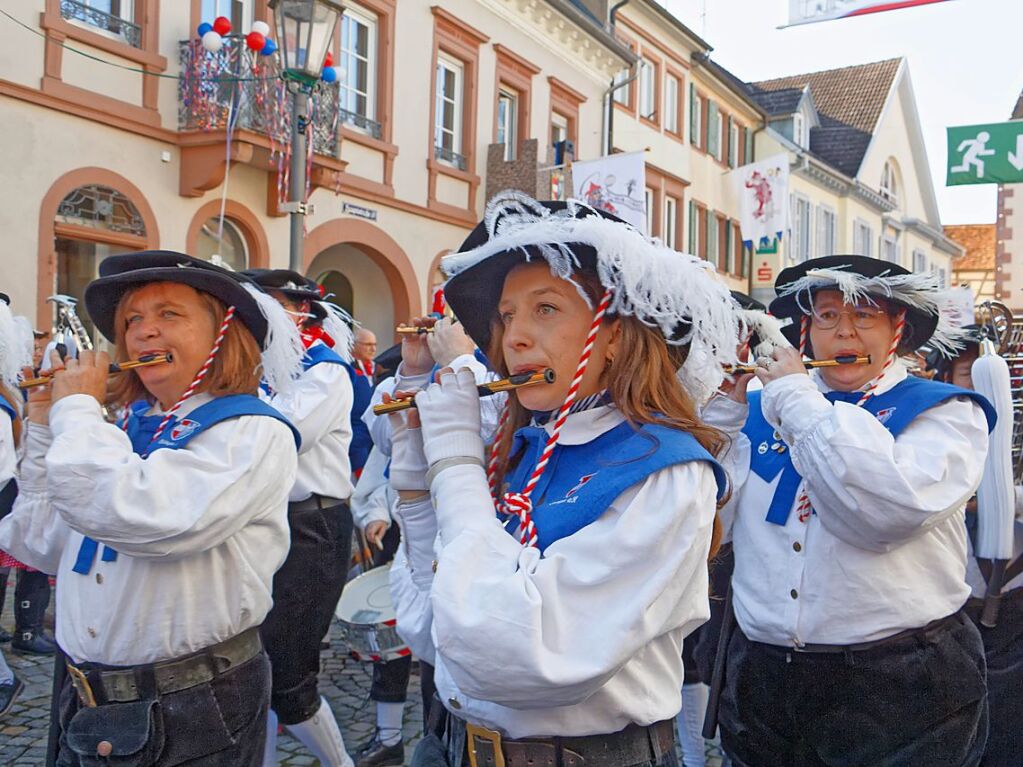 Groer Umzug in Endingen: Der Spielmannszug in Aktion