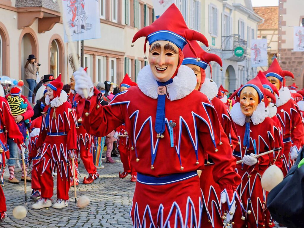 Groer Umzug in Endingen: Die Jokili kommen.