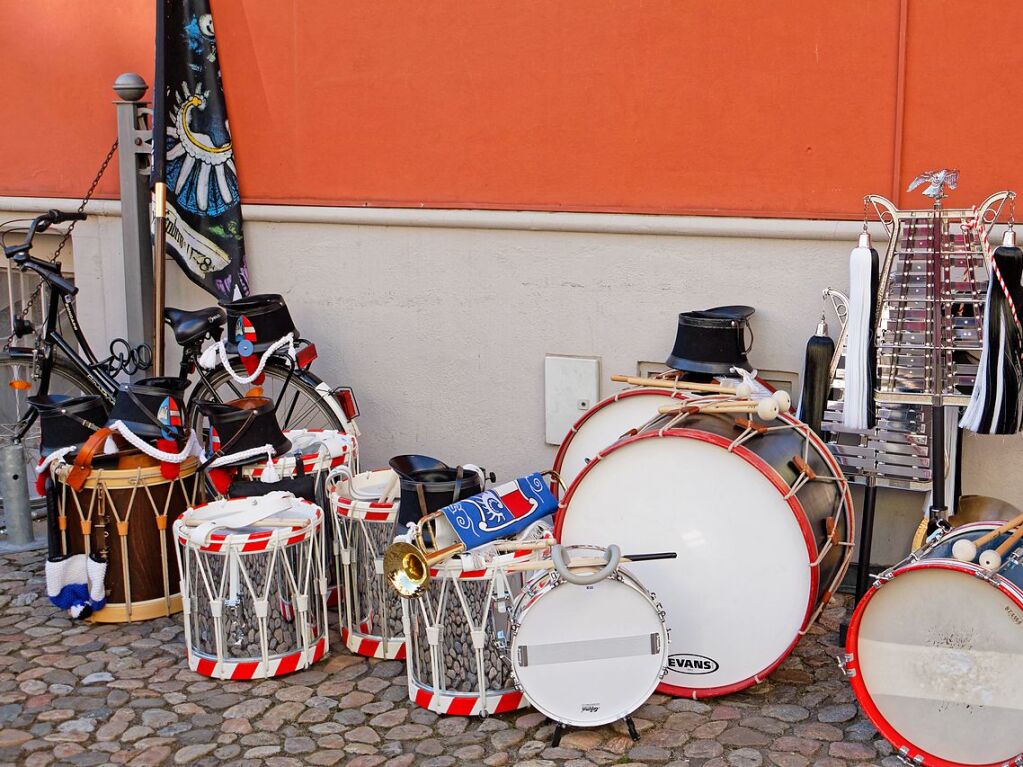 Groer Umzug in Endingen: Musik hat Ruh.