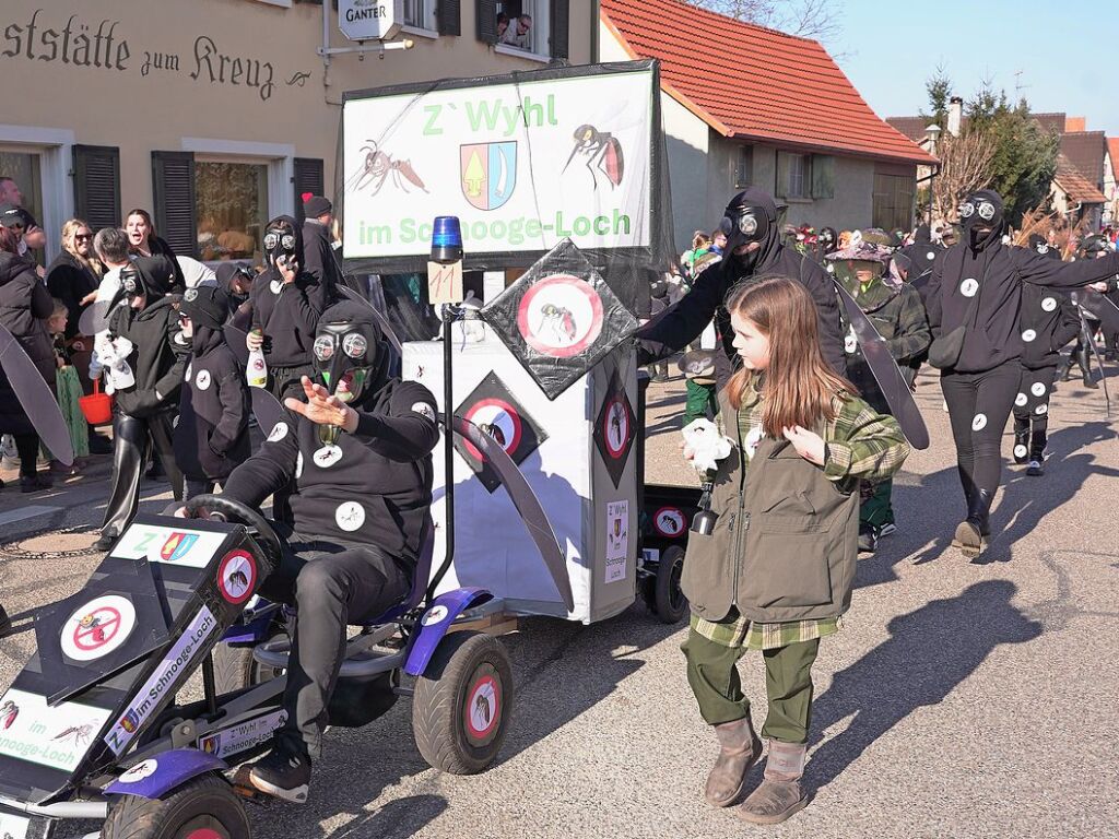 Rosenmontagsumzug in Wyhl: Die Gretelhockers and friends widmeten sich dem Schnoogleloch.