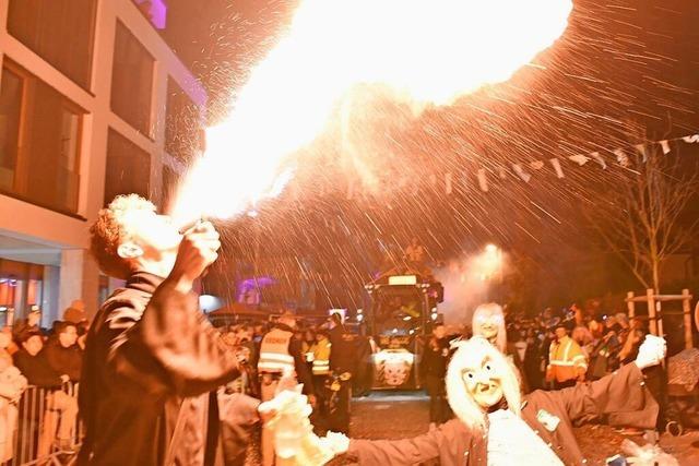 Fotos: Mehr als 15.000 Besucher beim Regio-Nachtumzug in Grenzach-Wyhlen