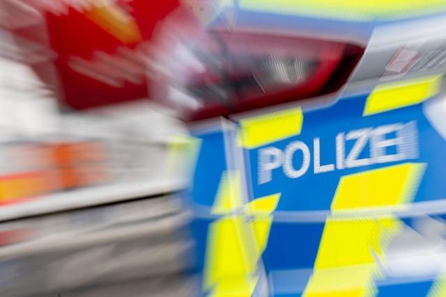 Holzdach brennt in Oberschopfheim: Polizei geht von Vorsatz aus