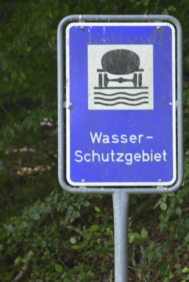 Bevor es zur Ausweitung des Wasserschu...in Verkehrsschild  Wasserschutzgebiet.  | Foto: Juliane Khnemund