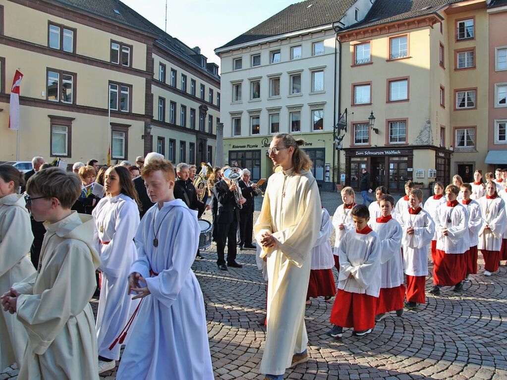 Zu Ehren des heiligen Fridolin zog eine Prozession durch die Innenstadt von Bad Sckingen.