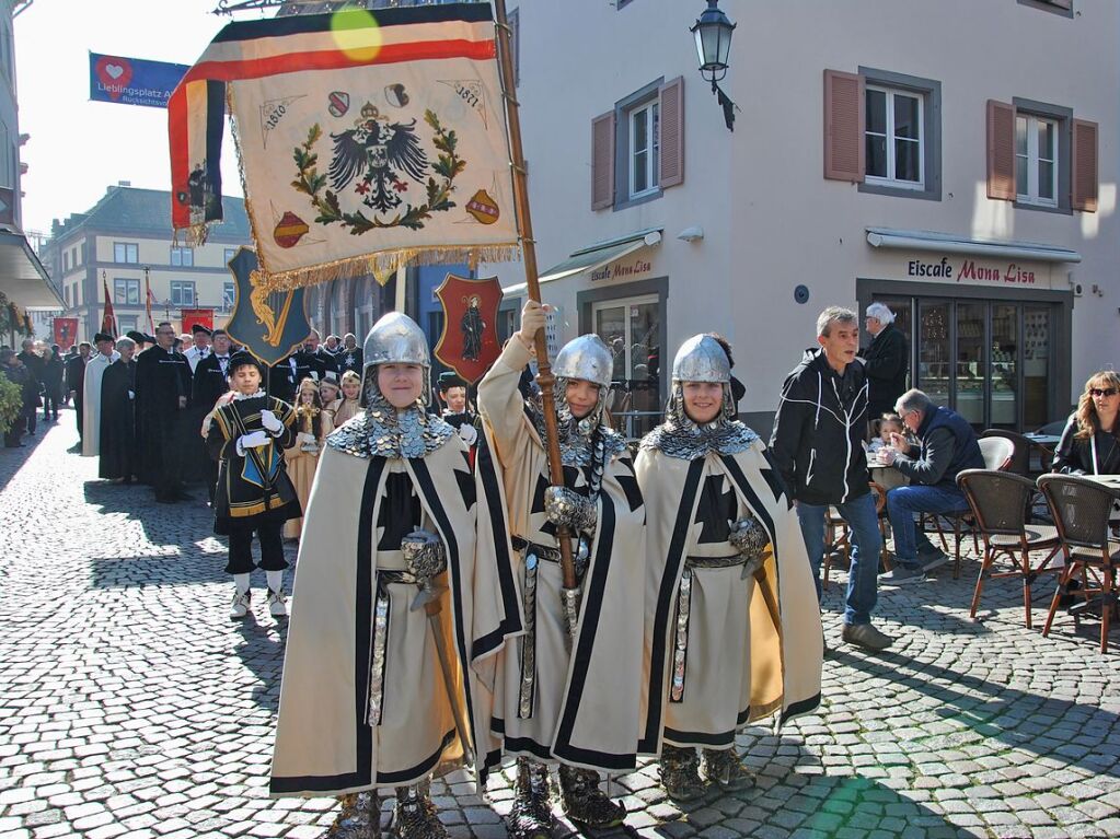 Zu Ehren des heiligen Fridolin zog eine Prozession durch die Innenstadt von Bad Sckingen.