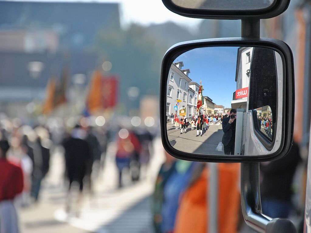 Zu Ehren des heiligen Fridolin zog eine Prozession durch die Innenstadt von Bad Sckingen.