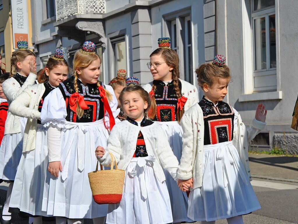 Zu Ehren des heiligen Fridolin zog eine Prozession durch die Innenstadt von Bad Sckingen.