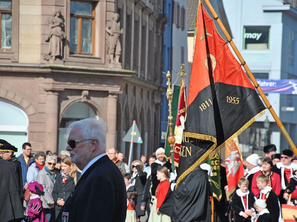 Zu Ehren des heiligen Fridolin zog eine Prozession durch die Innenstadt von Bad Sckingen.