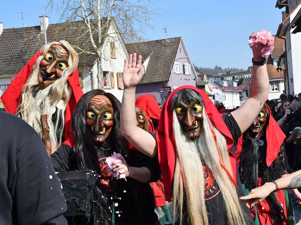 So bunt und sonnig war der Haugemer Buurefasnachtsumzug 2025