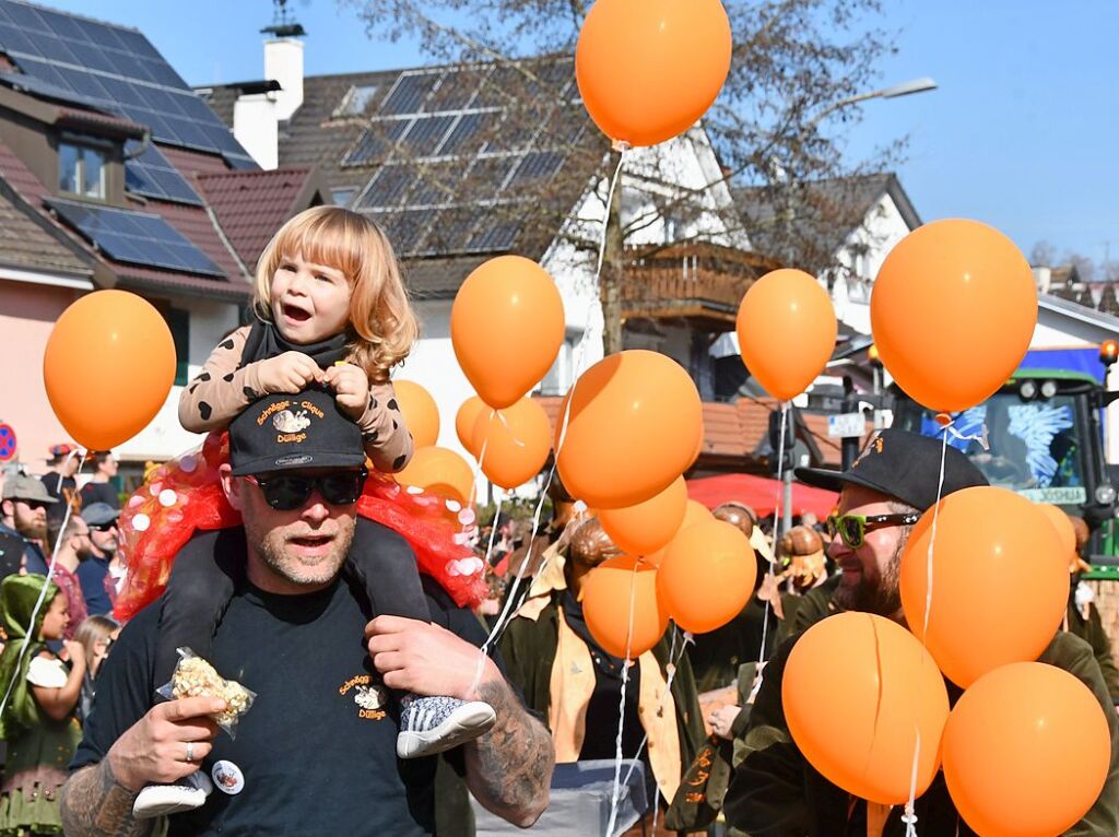 So bunt und sonnig war der Haugemer Buurefasnachtsumzug 2025