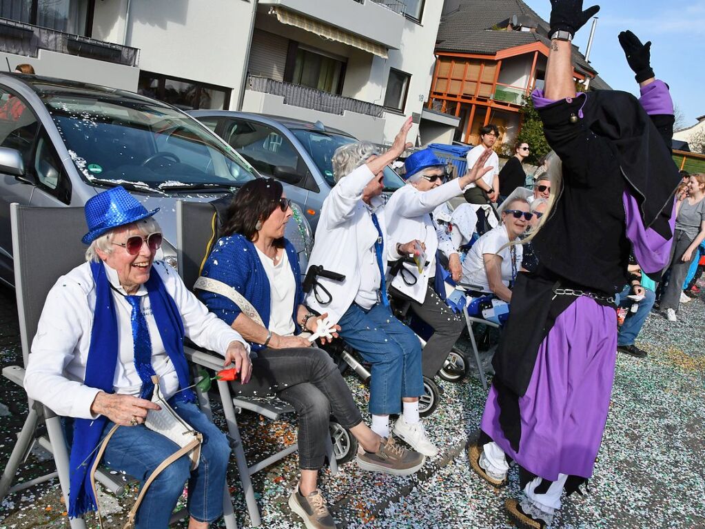 So bunt und sonnig war der Haugemer Buurefasnachtsumzug 2025