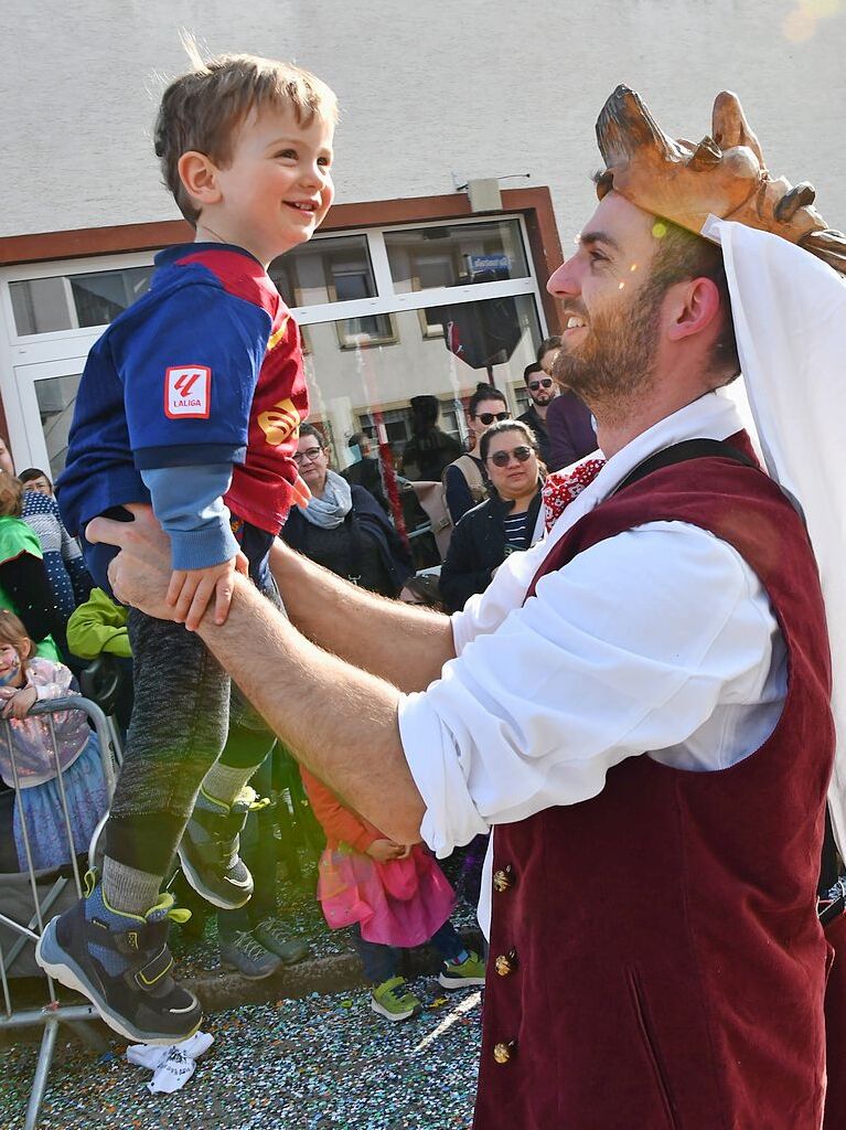 So bunt und sonnig war der Haugemer Buurefasnachtsumzug 2025