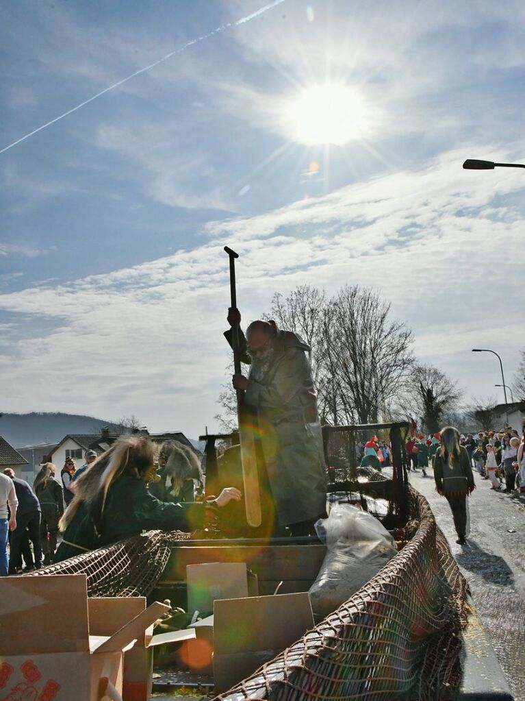 So bunt und sonnig war der Haugemer Buurefasnachtsumzug 2025