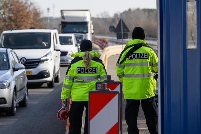 Newsblog: Laut Spahn wolle man Zurckweisungen an der Grenze notfalls im Alleingang machen